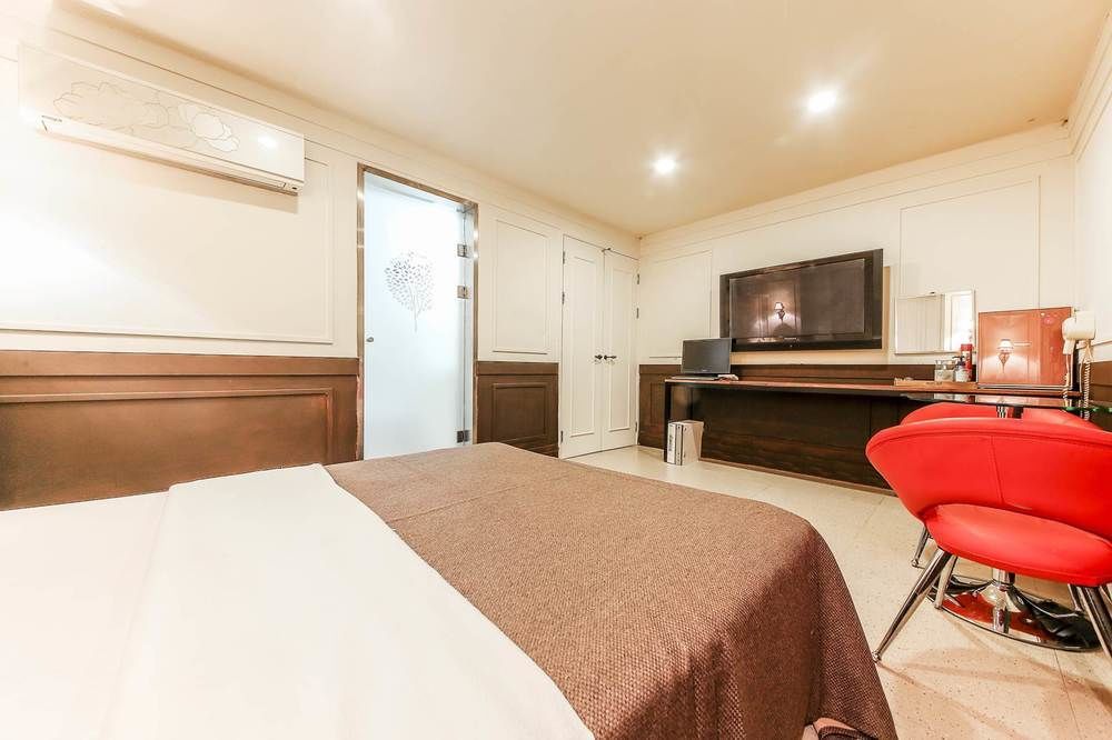 Hotel Ace